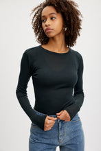 Load image into Gallery viewer, Ninia wool roundneck
