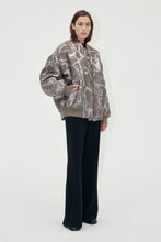 Load image into Gallery viewer, Volominous Bomber Jacket, 2269 Woven Jacquard
