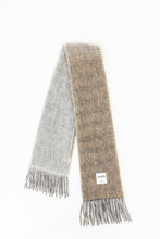 Load image into Gallery viewer, Andvari Scarf - Ombre Sand
