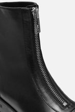 Load image into Gallery viewer, Blyde Zip Boot - Black

