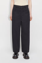 Load image into Gallery viewer, Neu Trousers
