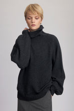 Load image into Gallery viewer, Manzi wool rollneck
