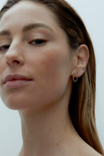 Load image into Gallery viewer, Odette drop earring
