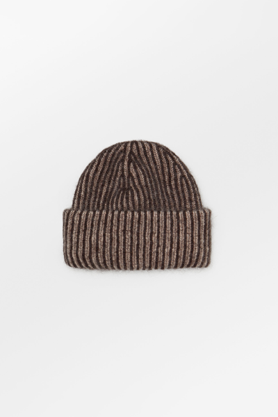 Striped Oma Beanie