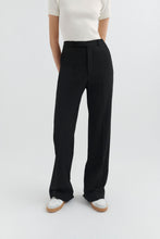 Load image into Gallery viewer, Arch Twill Slit Trousers
