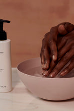 Load image into Gallery viewer, 02 Le Long Fond - Body / Hand wash
