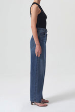 Load image into Gallery viewer, Broken Waistband Jean
